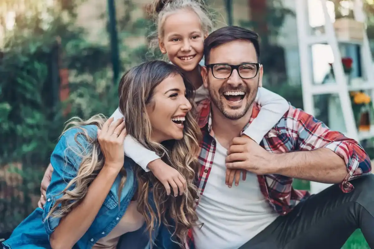 Familia feliz en Weber Eye Care